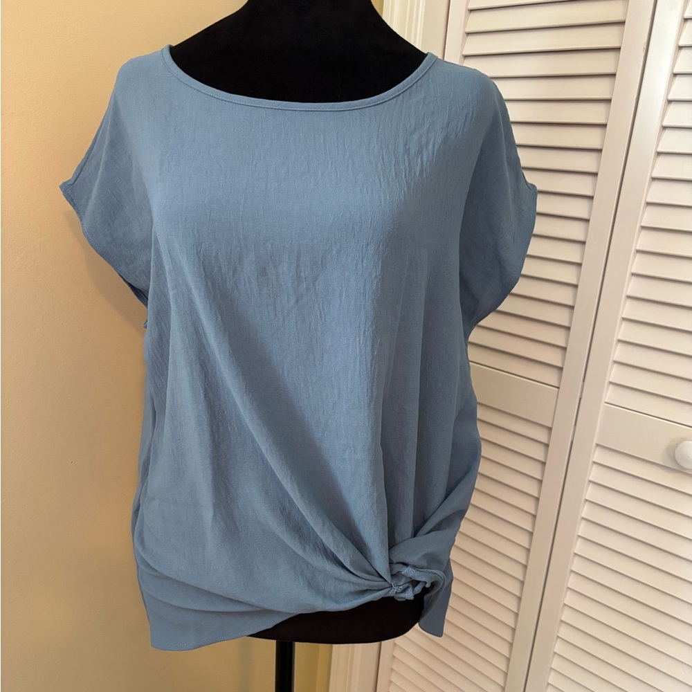 NWT Gilli Blouse